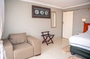 deluxe-room-06.jpg