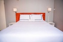 deluxe-room-02.jpg
