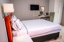 deluxe-room-03.jpg
